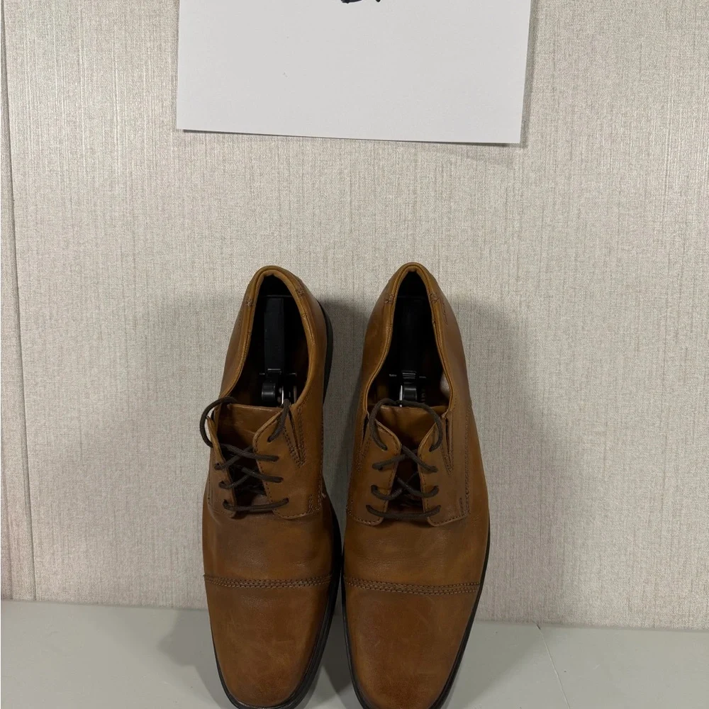 Clarks‎ Men's Tan Leather Oxfords